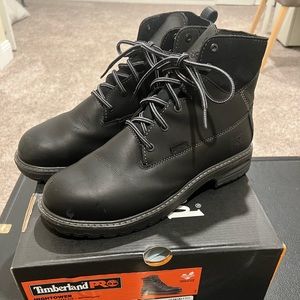 Timberland women’s 9.5 Hightower 6” waterproof alloy safety toe boots